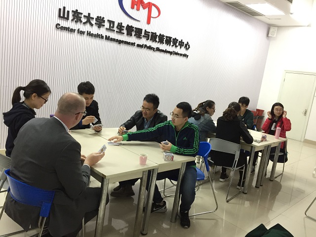 医药卫生管理学院举行第一届智力运动会
