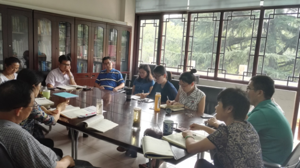 医药卫生管理学院召开新学期全体教职工会议