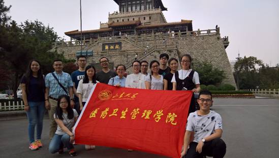 医药卫生管理学院2015级研究生党支部到解放阁开展主题党日活动