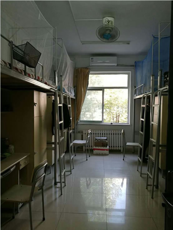生活部对研究生宿舍卫生进行全面检查